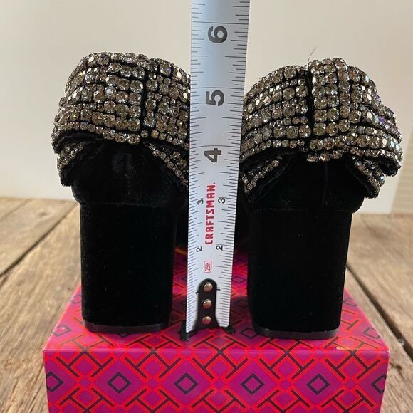 NIB Tory Burch Josephine Black Velvet Pumps Size 7.5 - Picture 5 of 11